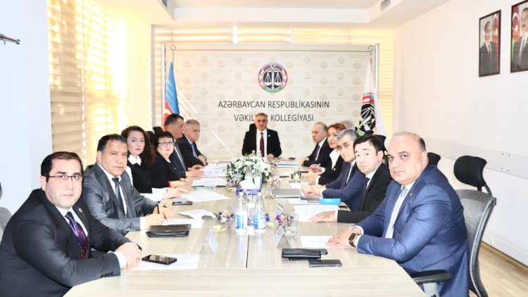    Kollegiya iki vəkili cəzalandırdı   