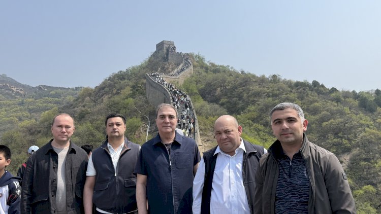    Prokurorluq araşdırma aparır -   İcra başçısı isə Çin səddini gəzir