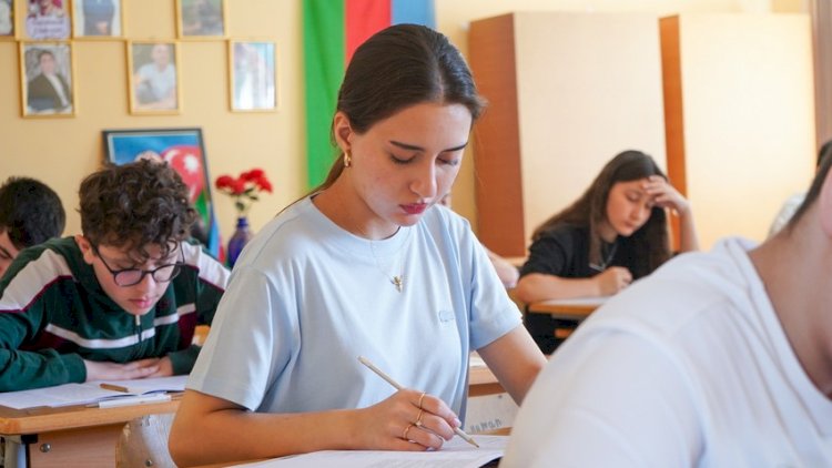    İndi hamı onlardan danışır - 300 bal toplayan şagirdlərin   SİYAHISI