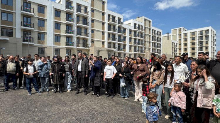    Ağdamda 110 ailəyə mənzillərinin açarları təqdim olundu   