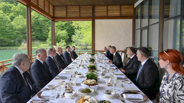    Qəbələdə Çexiya Baş nazirinin şərəfinə rəsmi lanç verildi   