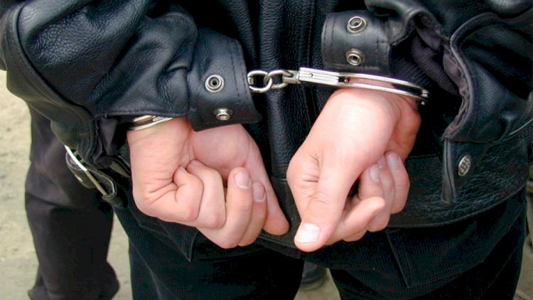    Ev sahibini şoka salan oğurluq - Kombinin...   