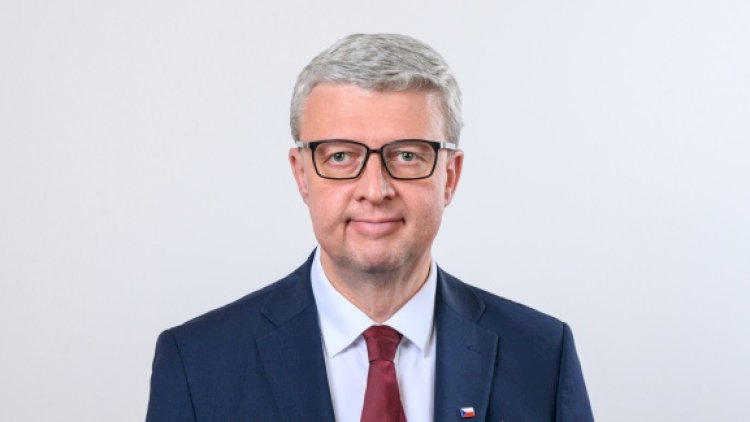    Çexiyalı nazir Azərbaycan qazının əhəmiyyətindən yazdı   