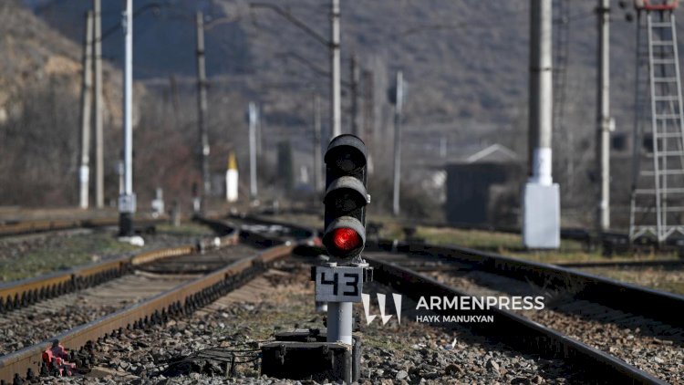    ABŞ Gümrü-Qars dəmir yolunun bərpası ideyasını alqışladı   