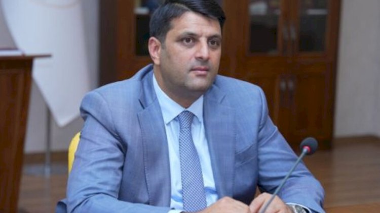    “Beş il sonra bu ixtisasların çoxu olmayacaq“ - Rektor   