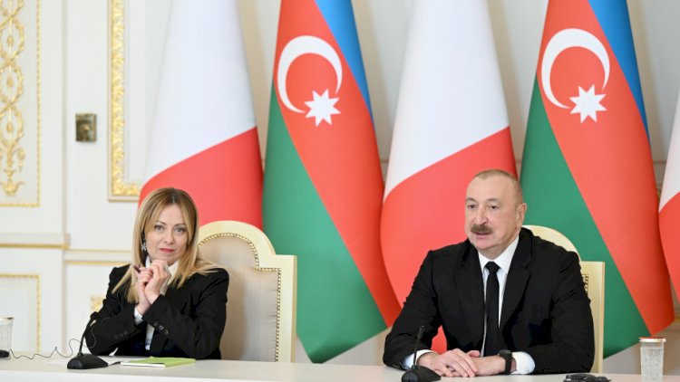    Prezident və Corcia Meloni mətbuata bəyanatlarla çıxış ediblər   