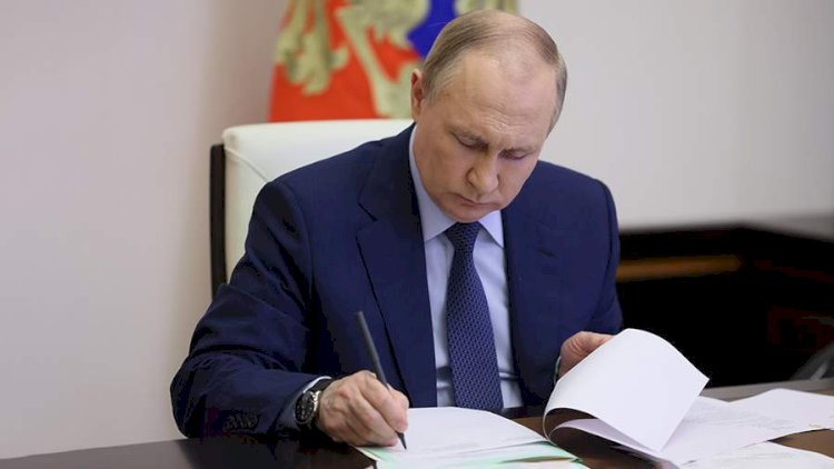    Putin Ukrayna ilə həmsərhəd iki regionla bağlı   MÜHÜM QƏRAR İMZALADI