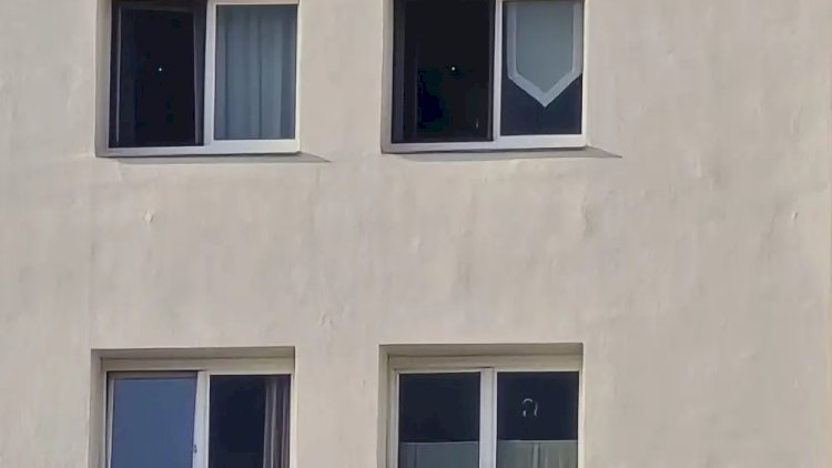    Bakıda pəncərədən yıxılan tələbə öldü -   FOTO