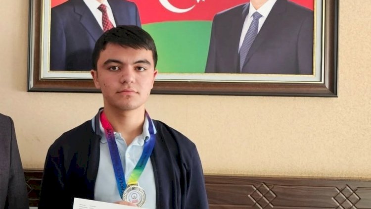    300 bal toplayan Ayxan seçəcəyi universiteti     AÇIQLADI