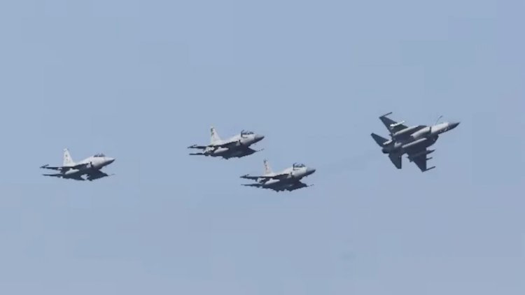    Pakistan Səudiyyə Ərəbistanına minlərlə əsgər və qırıcı təyyarələr göndərdi   