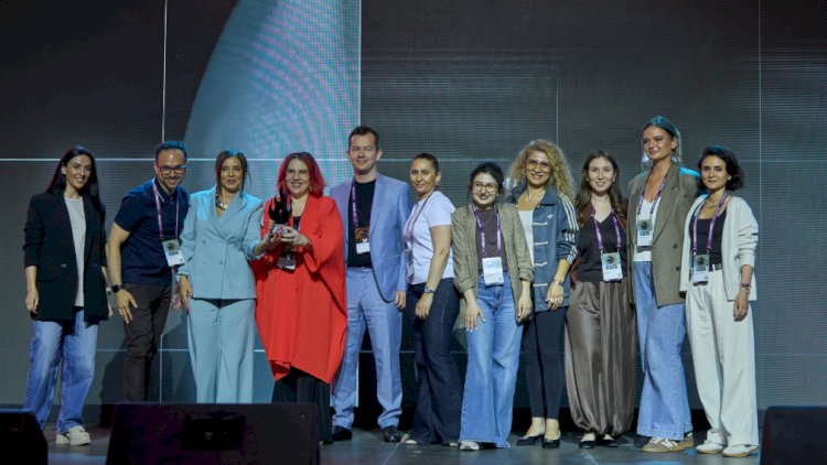    “Azercell” “Baku Flames” festivalında ilin “Ən Yaxşı Yerli Brend”i seçildi   - FOTOLAR