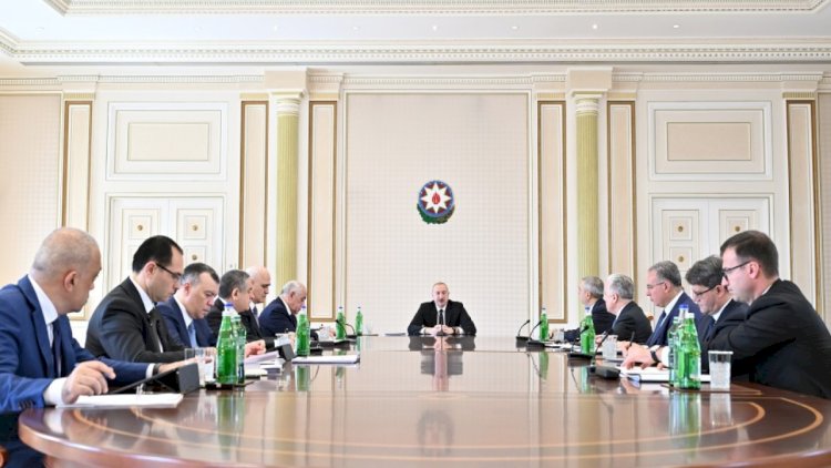    Prezident müşavirə keçirdi   