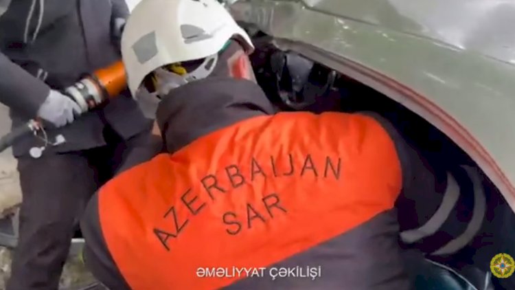    Oğuzda ağır qəzadan sonra sürücü belə xilas edildi   - ANBAAN GÖRÜNTÜLƏR