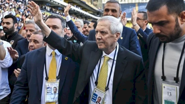    Aziz Yıldırım səkkiz illik fasilədən sonra yenidən “Fənərbağça”nın prezidenti seçildi   