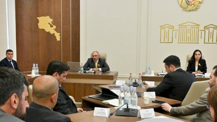    Paşinyan: Vətəndaş Müqaviləsi Partiyası parlamentdə çoxluğa sahib olacaq   
