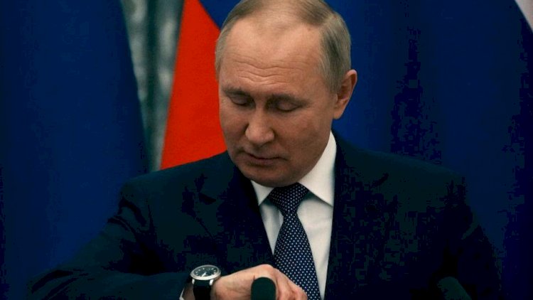    Ukrayna Putinin masasına qoyulan sənədləri ələ keçirdi   - FOTOLAR
