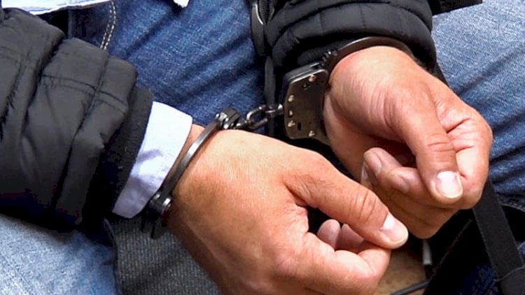    Bakıda taksidən pul və bank kartları oğurlandı   