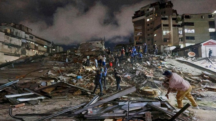    Venesuelada zəlzələ: Gecəni çöldə keçirtdilər -   FOTOLAR