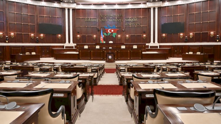   İclaslara gəlməyən deputatlarla bağlı AÇIQLAMA   