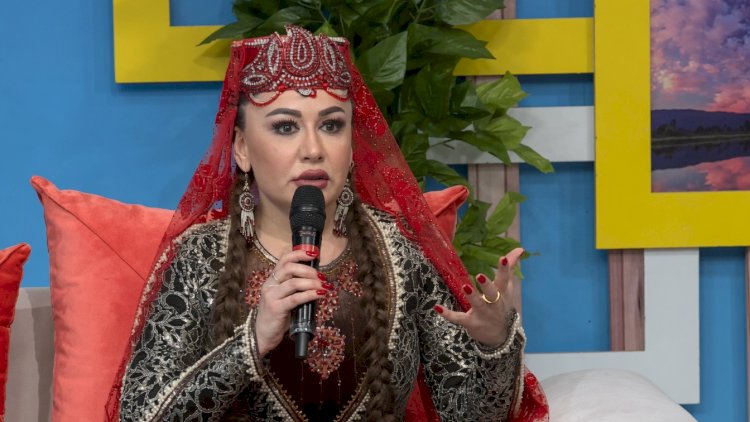    Rəqqasənin yeniyetmə oğlu maşın sürdü –   VİDEO