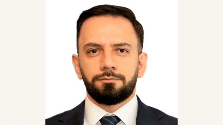    Eyni anda 5 şirkətdə vəzifə verildi   
