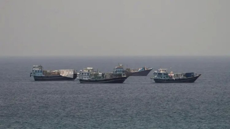    Hörmüz boğazında tanker naməlum mərmi ilə vuruldu   