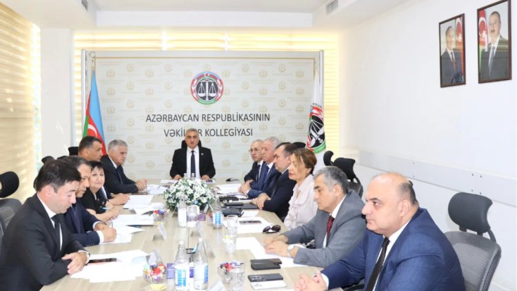    2 vəkilə töhmət verildi, 1 vəkil cərimələndi   