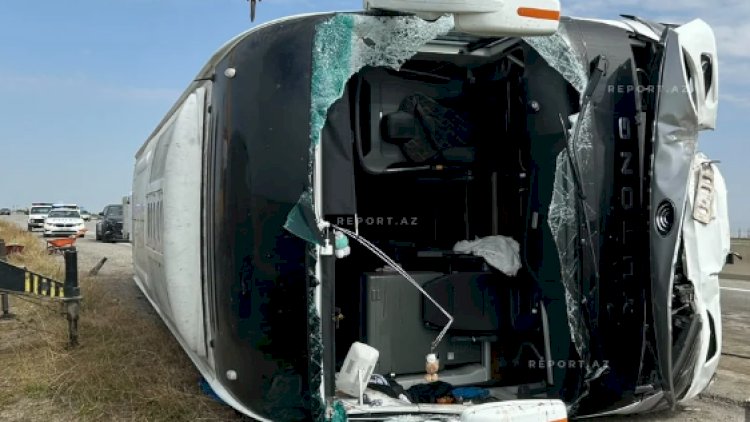    Avtobus Hacıqabulda aşdı: 21 yaralı   