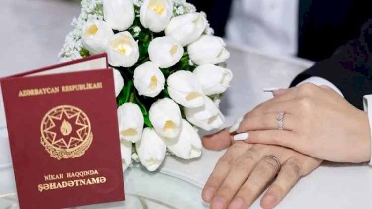    Boşandıqdan 3 il sonra -  Tanınmış müğənni ikinci dəfə nikah masasında   