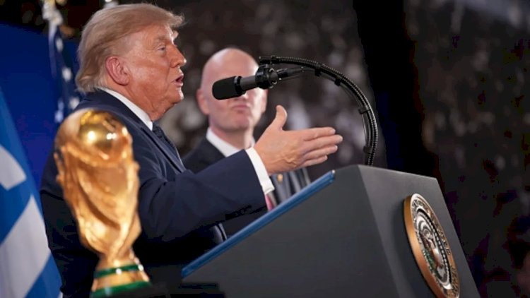    Tramp dünya çempionatının finalını izləyir   