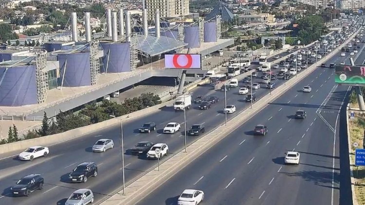    Bakının bir sıra yollarında tıxac yaranıb   