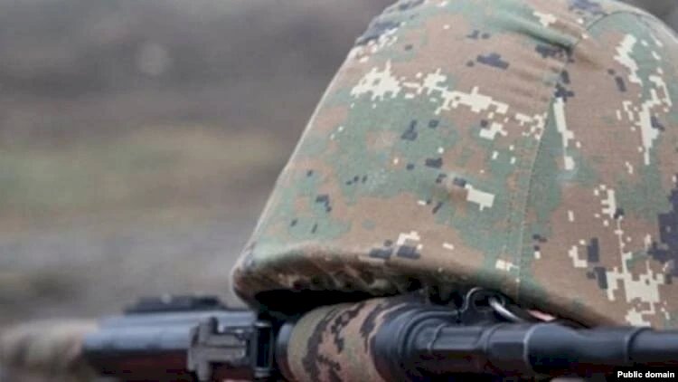   Ermənistanda 2 hərbçi saxlanıldı   