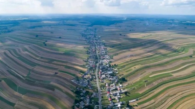    Bu kənddə cəmi bir küçə var: 6 min nəfərin həyatı belə keçir   - FOTOLAR