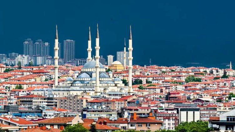    İstanbul qışda, Ankara yayda: Türkiyə parlamentinə qeyri-adi təklif   