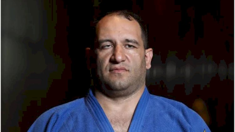    İlham Zəkiyev finalda   