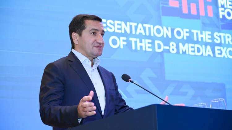    Ukrayna Prezidenti Hikmət Hacıyevi təltif etdi   