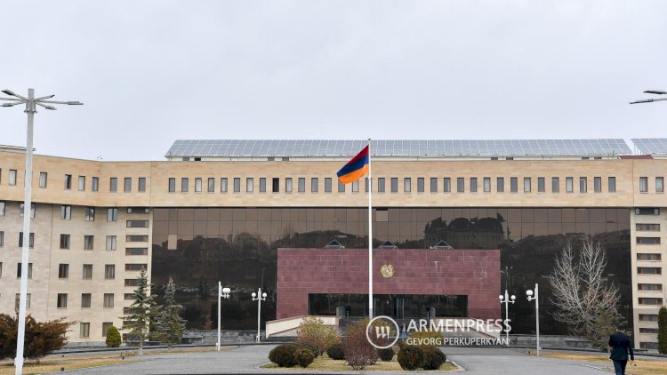    Paşinyan müdafiə nazirinə 3 müavin təyin etdi   