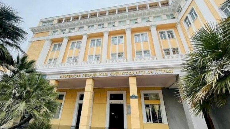    AKİ dağılır? - 87 üzv İttifaqdan çıxarıldı   