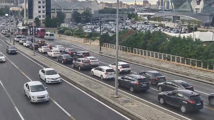    Bakıda bu yollarda tıxac var   