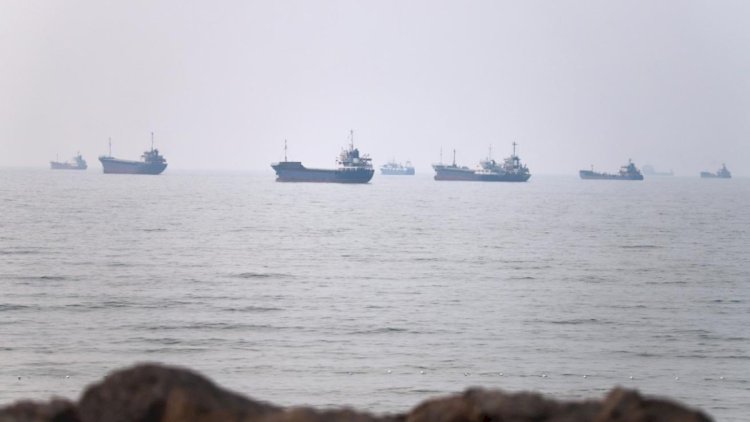    CENTCOM: İranın blokadası zamanı 96 ticarət gəmisinin marşrutu dəyişdirilib   