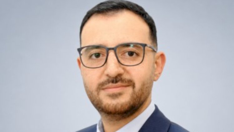    Bu şəxsə iki qurumda birdən yüksək vəzifə verildi   
