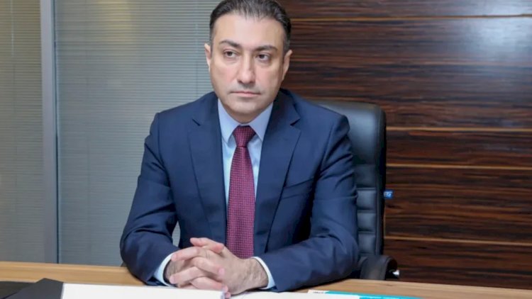   Anar Bayramov daha bir xəstəxananın direktorunu işdən çıxardı   - FOTO