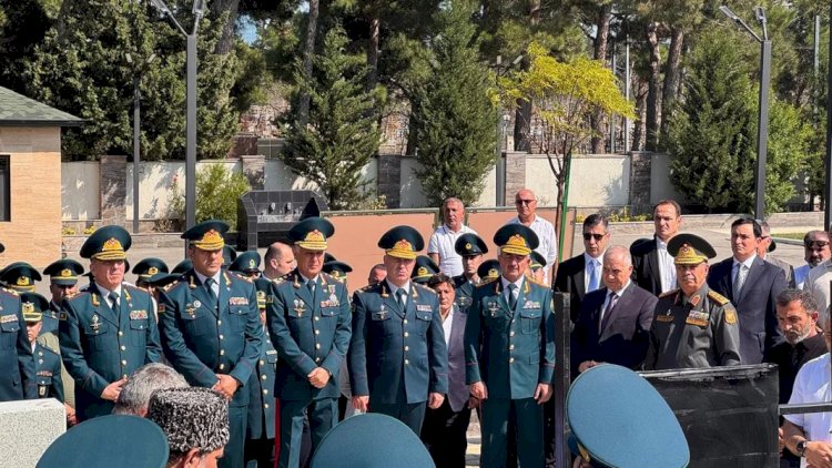    Generalın dəfninə görün kimlər gəldi - Fotolar   