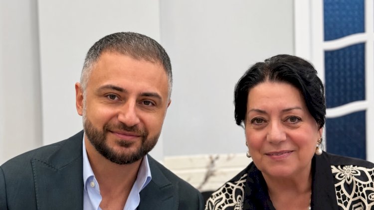    Azər Xalq artisti ilə görüşdü: “Başqa söz axtarmağa ehtiyac qalmır”   
