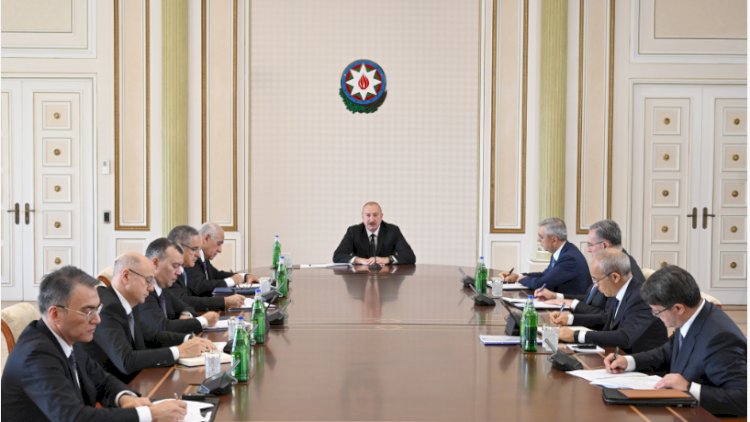    Prezident Əliyev müşavirə keçirdi   