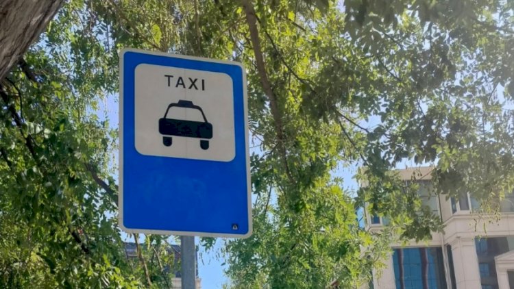    Taksi sürücüsü taksi duracağında dayandığı üçün cərimələndi   