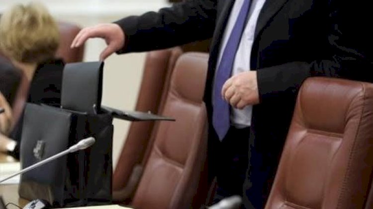    Məmurlar üçün yeni qaydalar gəlir   