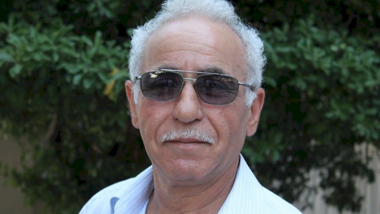    Xətainin heykəli: Onun adı niyə hallanmır? -   FOTO