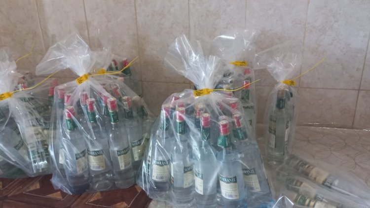    Məşhur şadlıq sarayında   SAXTA ARAQ QALMAQALI