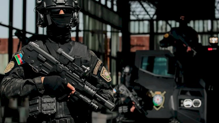    Polisdən Bakı və Gəncədə əməliyyat: Xaricdən idarə olunan şəbəkə ifşa edildi   - VİDEO